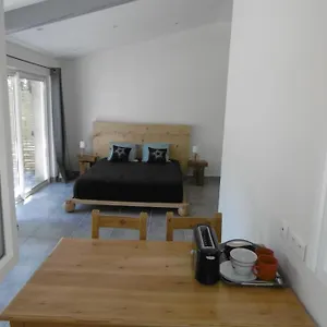 https://pied-terre-au-coeur-du-luberon-provence.fr-provencehotel.com